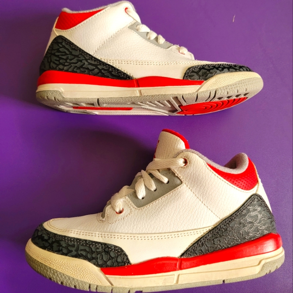 Nike Jordan 3, Size 1, Fire Red and White